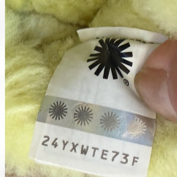 UGG Cozette Slipper Yellow Fuzzy Sheepskin Women Size 8 Slipper EUC - Picture 8 of 11